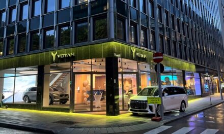 VOYAH FREE opened in Europe, and VOYAH Showroom kicked off