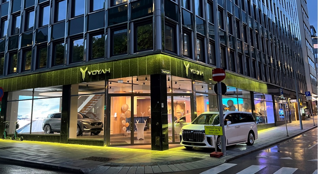 VOYAH FREE opened in Europe, and VOYAH Showroom kicked off